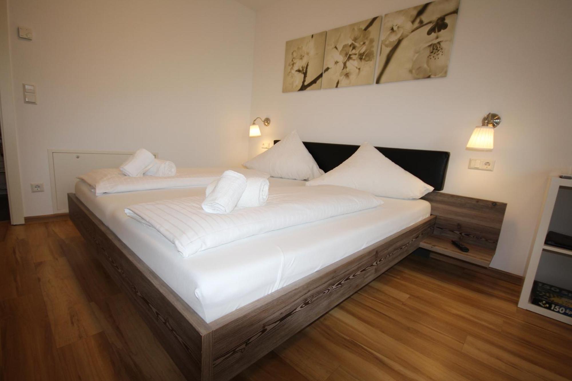 Kern Apartments Rust Bagian luar foto