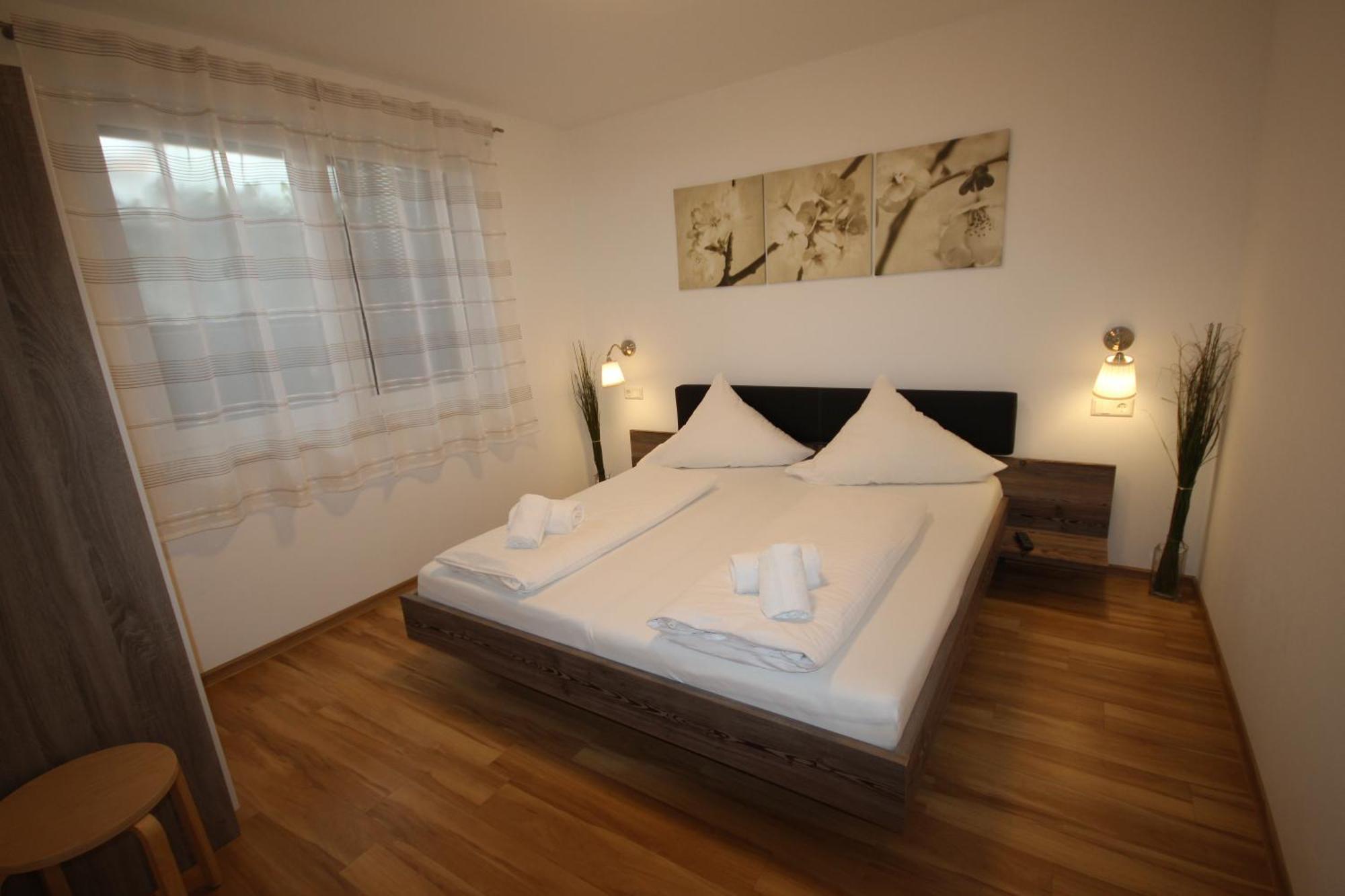 Kern Apartments Rust Bagian luar foto
