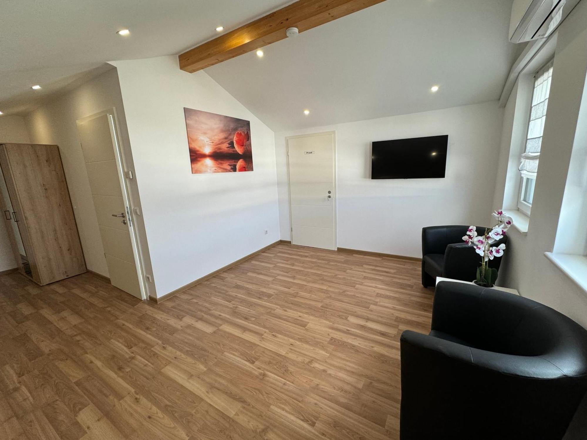 Kern Apartments Rust Bagian luar foto